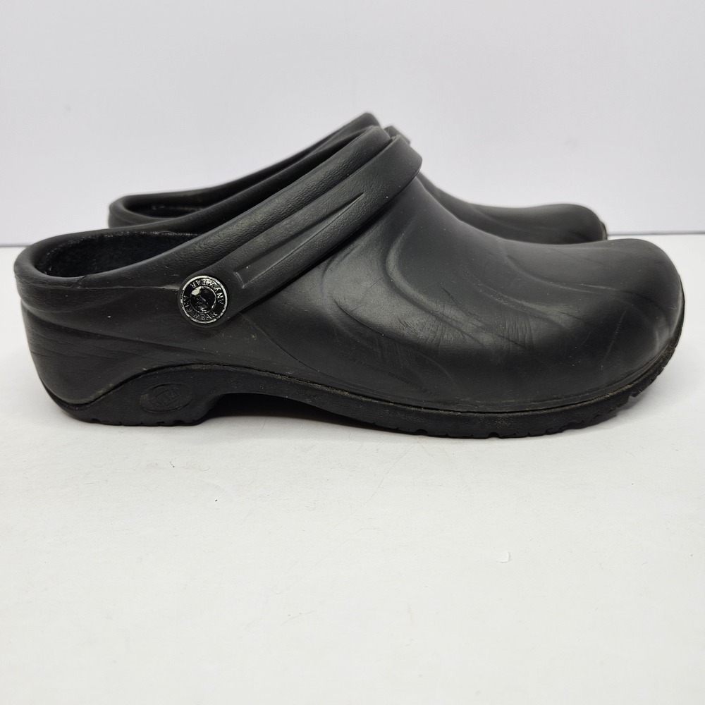 Anywear Clogs Slip On Black Shoes Rubber Slip Resistant Size 8 Woman's